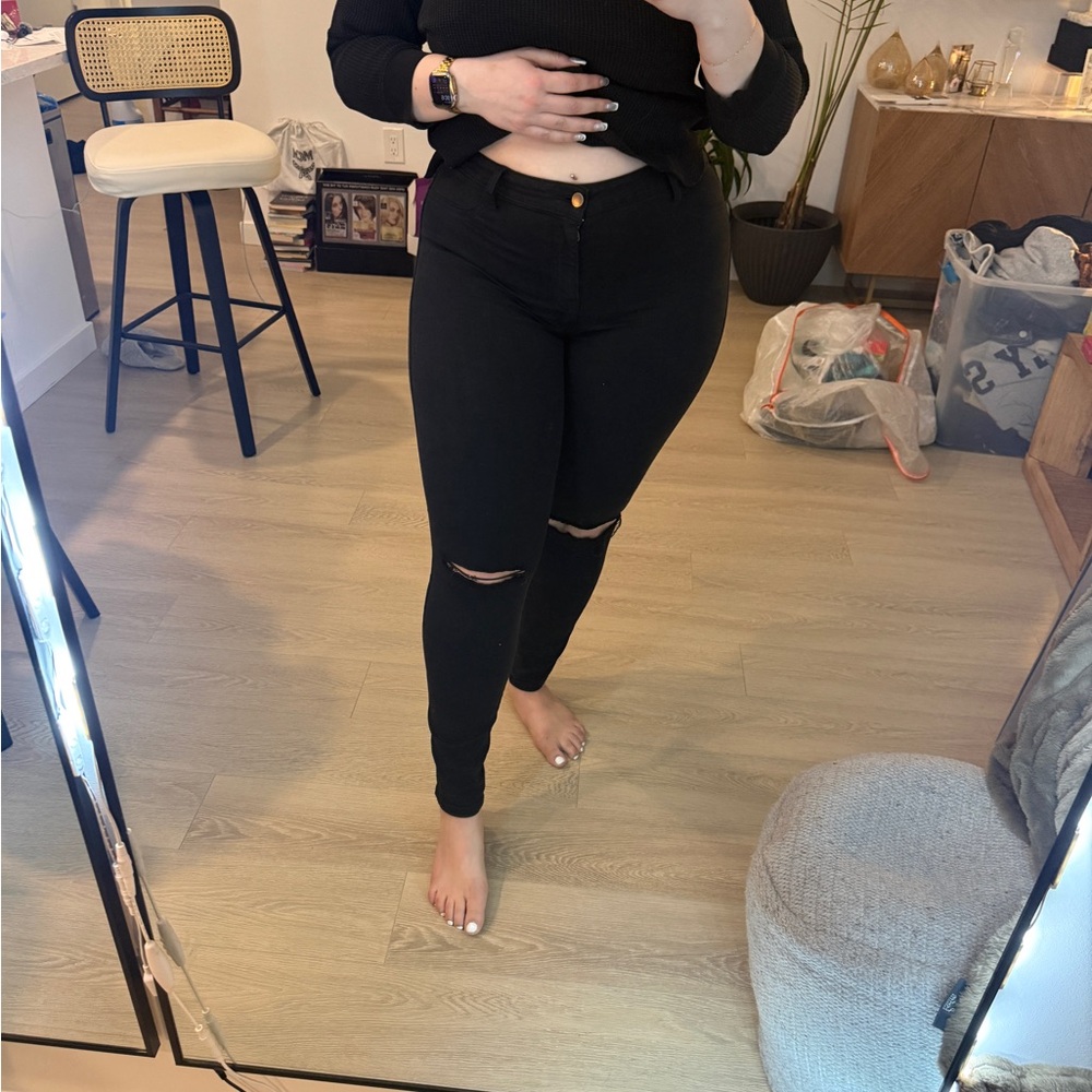 Fashion Nova Black Skinny Jeans